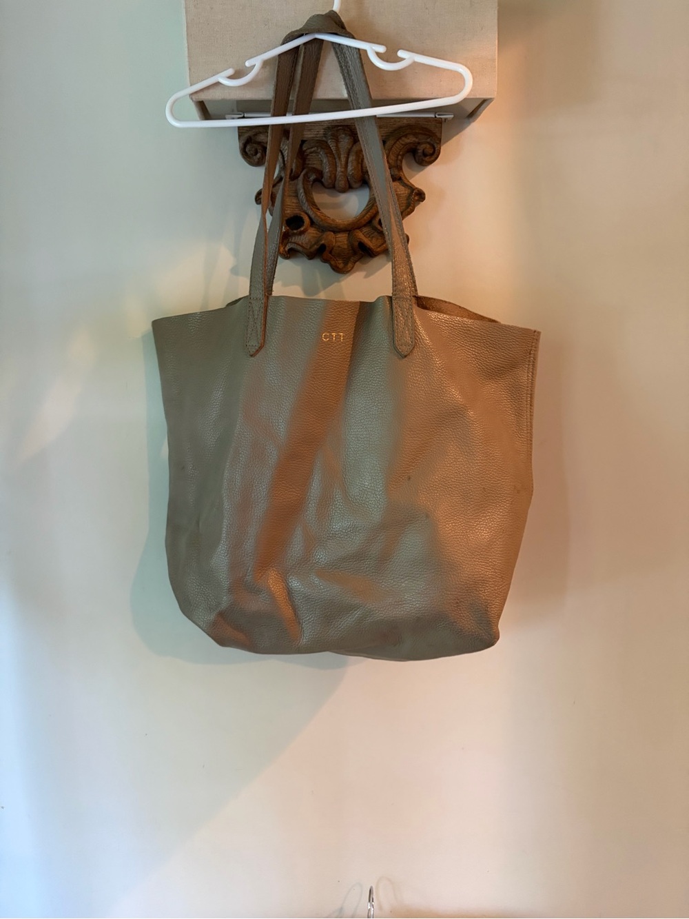 Cuyana Pebbled Leather Tote